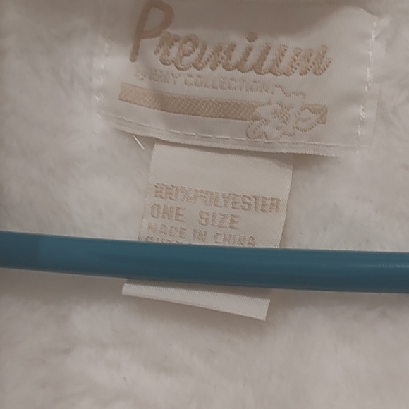 Premium by Terry Collection Robe and Slipper Set - Picture 4 of 8